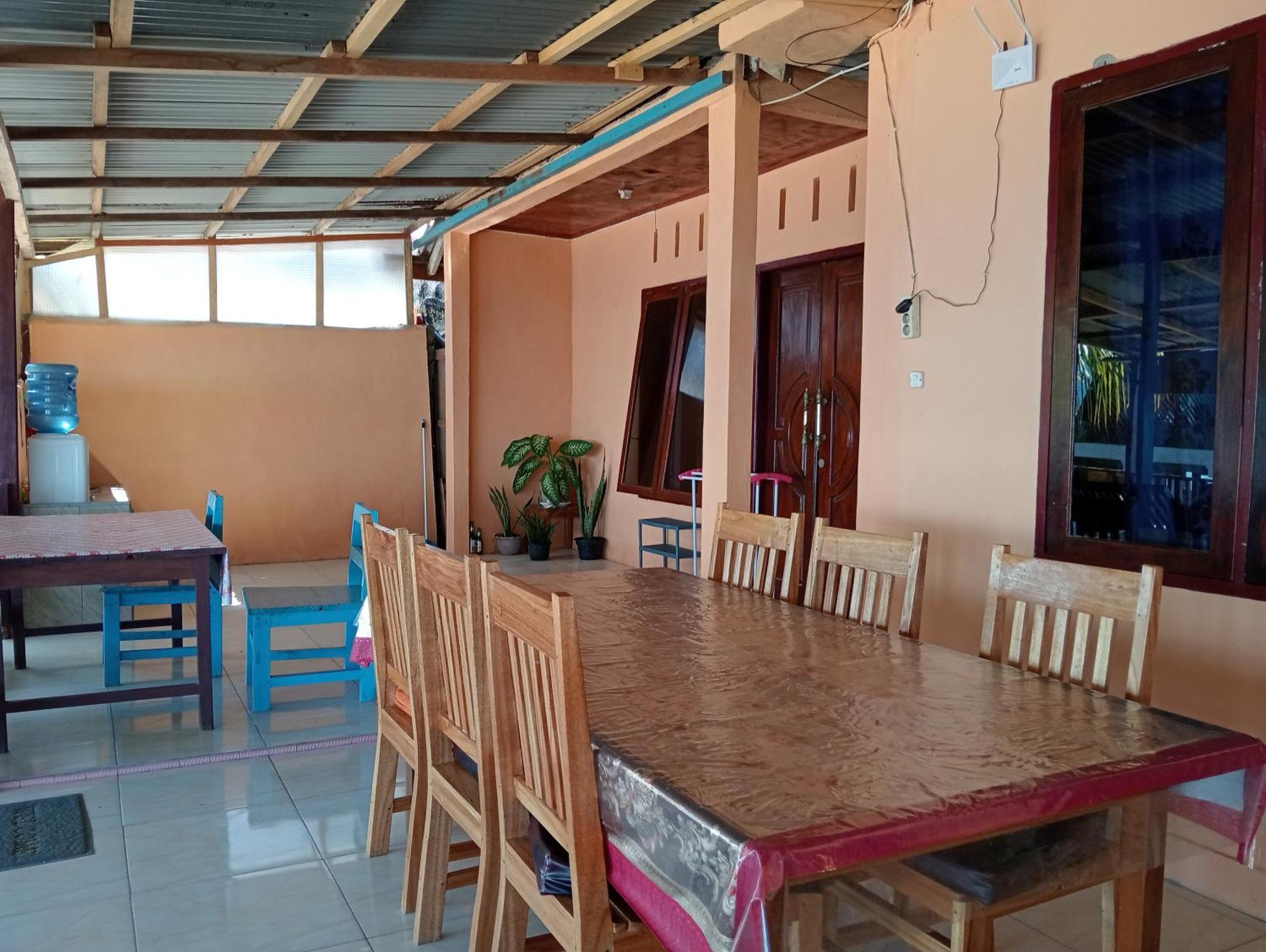 Mamalis Homestay 마나도 외부 사진