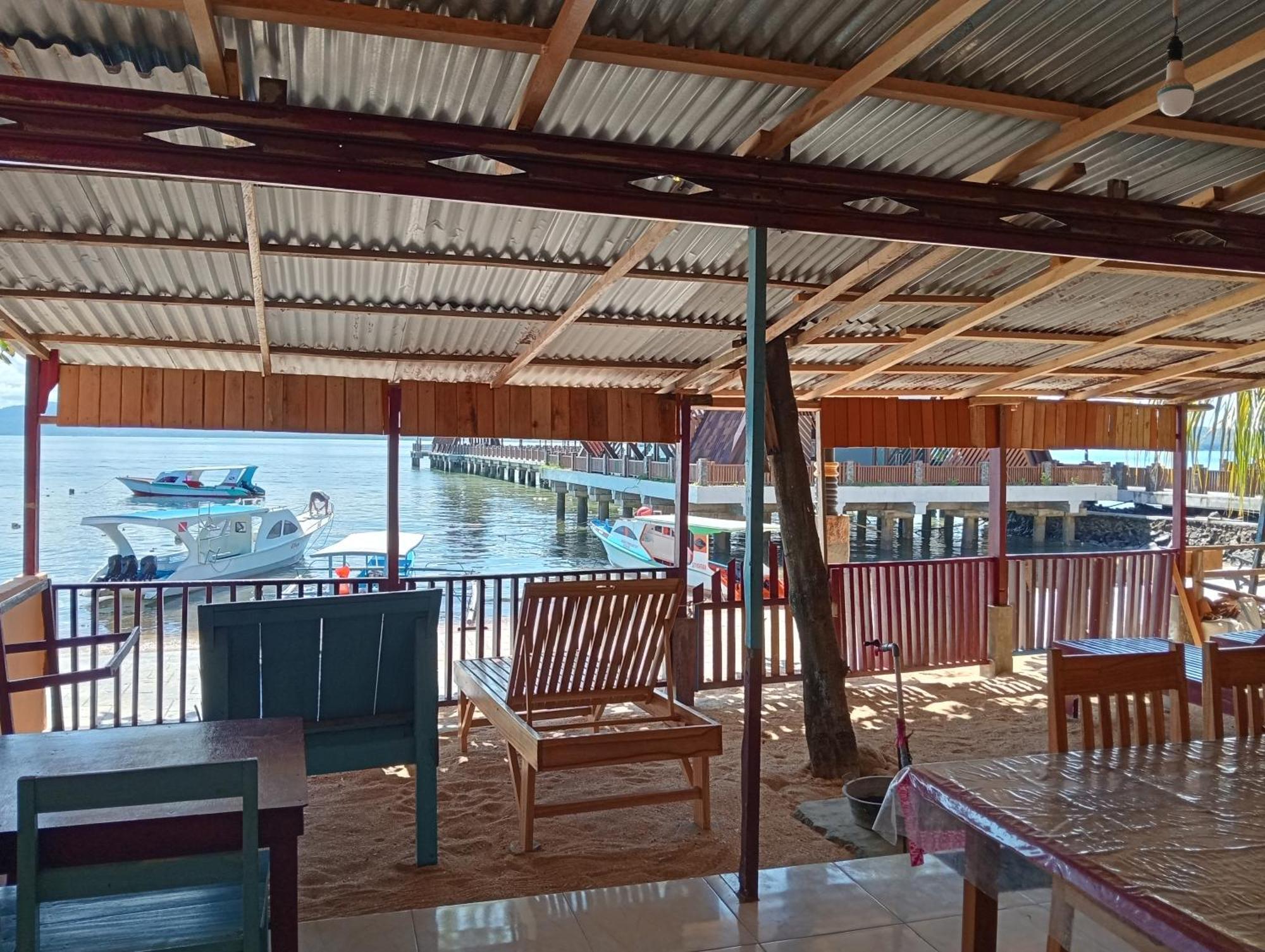 Mamalis Homestay 마나도 외부 사진